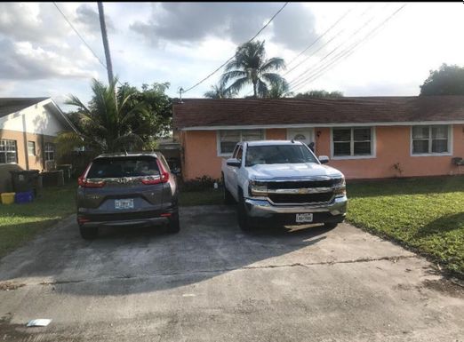 3556 William, West Palm Beach, FL 33403