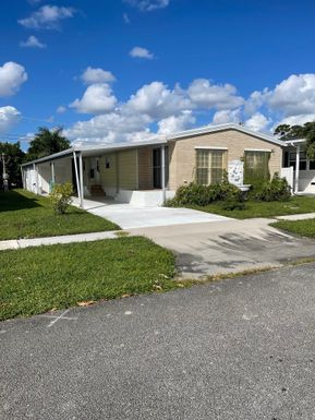 4067 White Pine, Boynton Beach, FL 33436