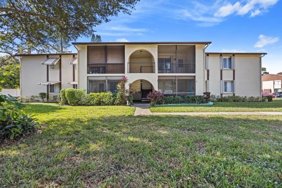 3622 La Playas, Greenacres, FL 33463