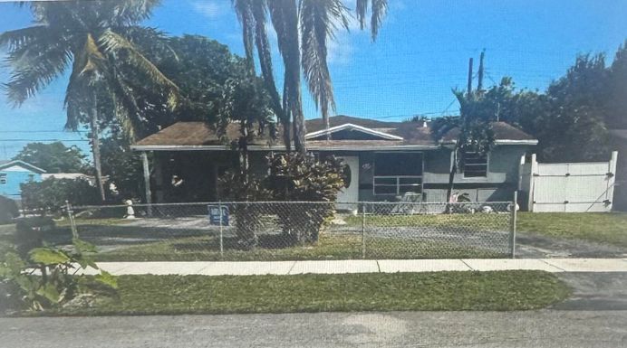 1520 33rd, Lauderhill, FL 33311