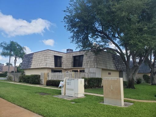 2464 Waterside, Lake Worth, FL 33461
