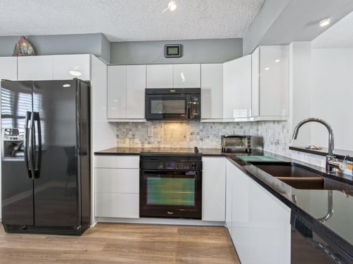 7290 Kinghurst Drive 703, Delray Beach, FL 33446