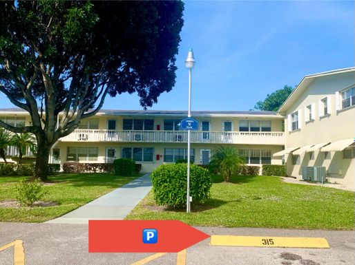 315 Camden N, West Palm Beach, FL 33417