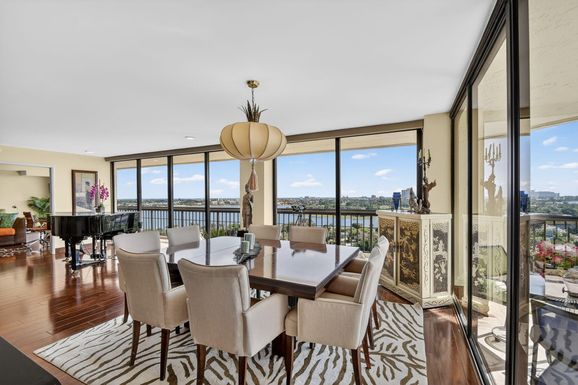 1900 Consulate, West Palm Beach, FL 33401