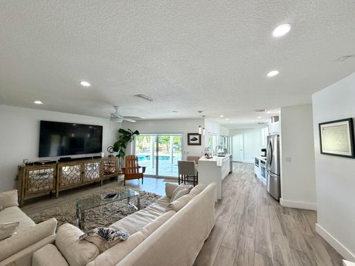 100 11th, Boca Raton, FL 33486