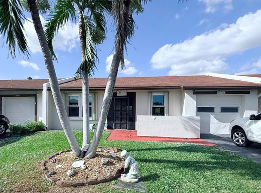 15548 Bottlebrush, Delray Beach, FL 33484