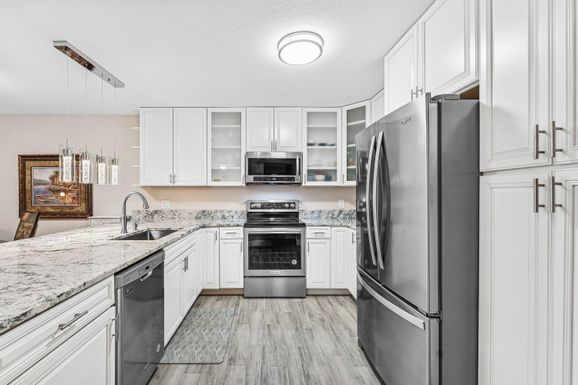 18900 Stewart, Boca Raton, FL 33496