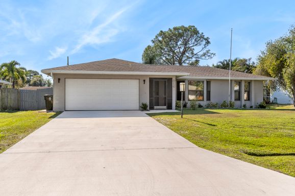 814 Starflower, Port Saint Lucie, FL 34983