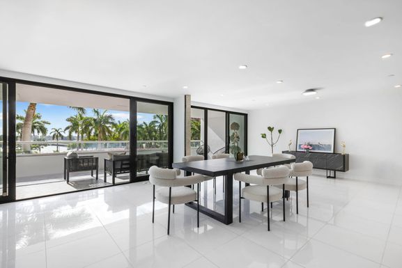 529 Flagler, West Palm Beach, FL 33401