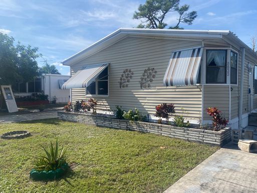 8933 Pine, Boynton Beach, FL 33436