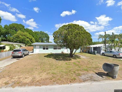 1706 Ponce De Leon Prado, Fort Pierce, FL 34982