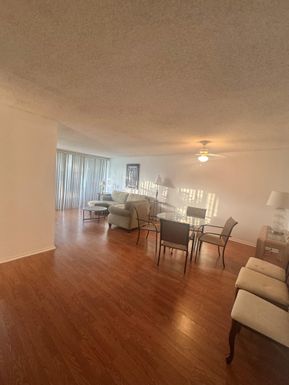 500 Davis, Palm Springs, FL 33461