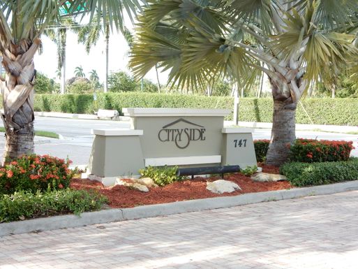 990 Millbrae, West Palm Beach, FL 33401