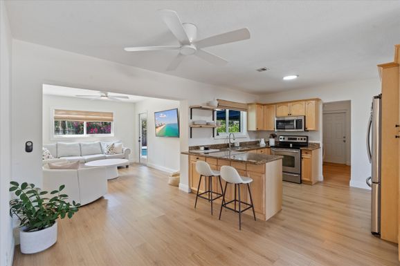 4921 23rd, Lighthouse Point, FL 33064