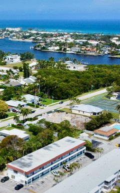 637 6th, Boynton Beach, FL 33435