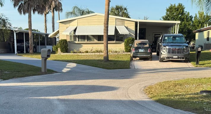 87 Las Casitas, Fort Pierce, FL 34951