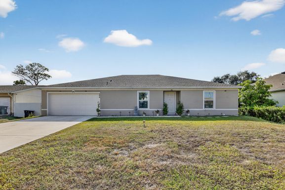 644 Hoffenberg, Port Saint Lucie, FL 34953
