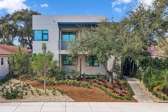 15 Ocean Breeze, Lake Worth Beach, FL 33460