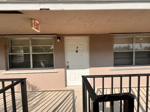 116 F, Lake Worth Beach, FL 33460