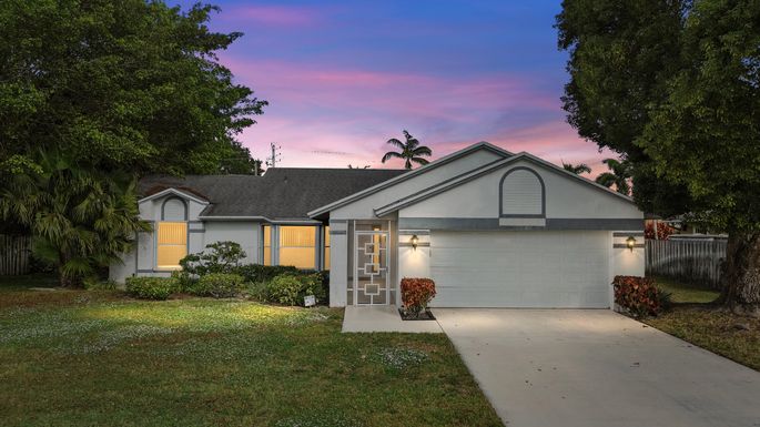 1544 Old Cypress, Wellington, FL 33414