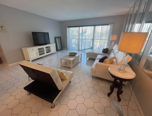 2600 Flagler, West Palm Beach, FL 33407