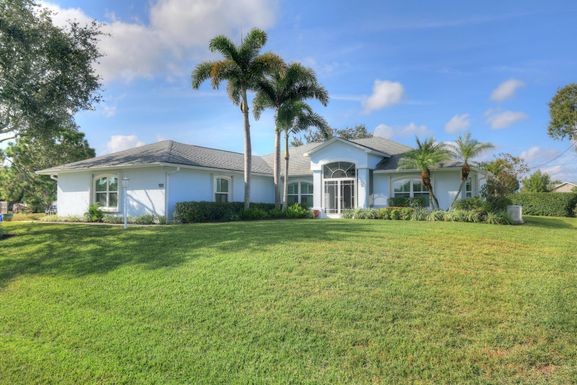 101 Keystone, Sebastian, FL 32958