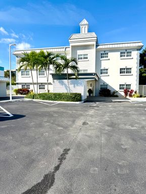1439 Ocean, Lauderdale By The Sea, FL 33062