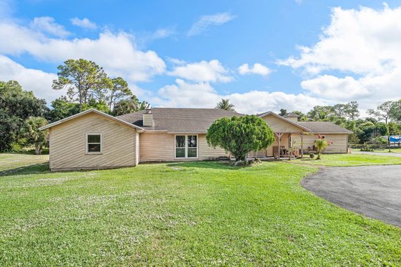5180 Royal Palm Beach, The Acreage, FL 33411