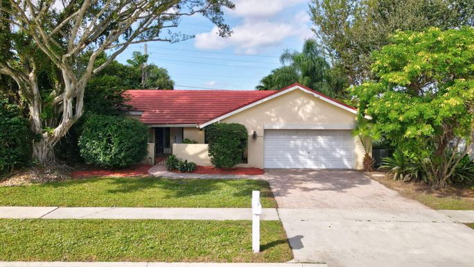 21143 Escondido, Boca Raton, FL 33433