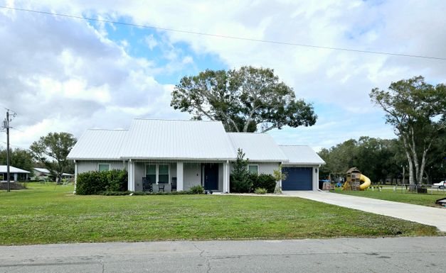 603 11th, Okeechobee, FL 34972