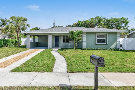 12 Wellesley, Lake Worth, FL 33460