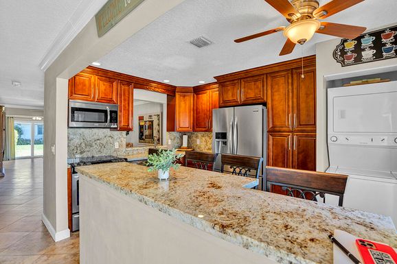 6722 Moonlit, Delray Beach, FL 33446