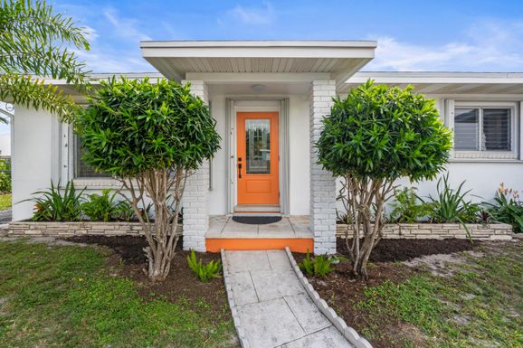 1428 M, Lake Worth Beach, FL 33460