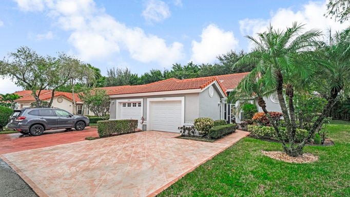 7043 Summer Tree, Boynton Beach, FL 33437