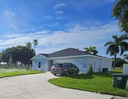 136 Dabou, Belle Glade, FL 33430