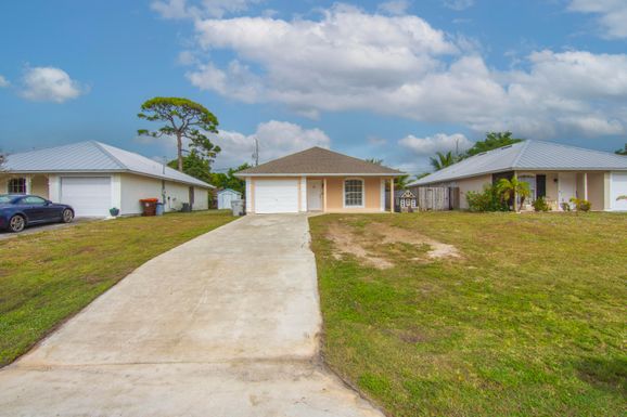 426 15th, Vero Beach, FL 32962