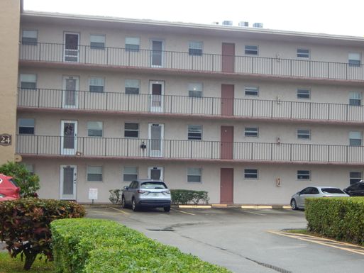 225 Bonnie, Palm Springs, FL 33461