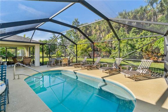 3660 2nd, Vero Beach, FL 32968