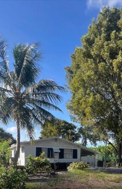 700 Hepburn, Jupiter, FL 33458