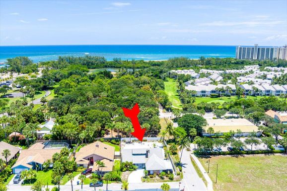901 Sandy Oaks, Jupiter, FL 33477