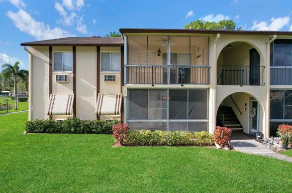 3527 La Palmas, Greenacres, FL 33463