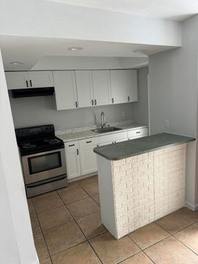 2285 172nd, North Miami Beach, FL 33160