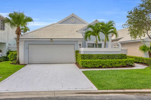 39 Dorchester, Palm Beach Gardens, FL 33418