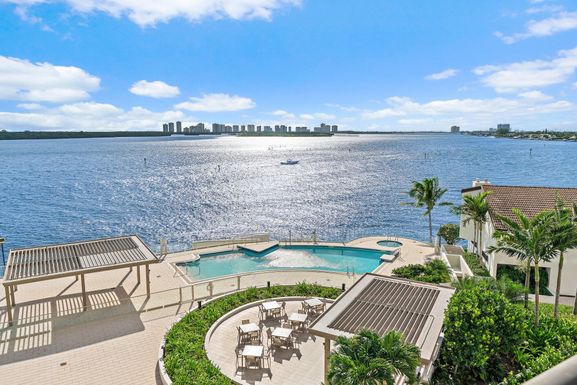 100 Lakeshore, North Palm Beach, FL 33408