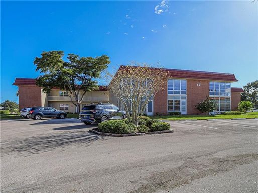 25 Pine Arbor, Vero Beach, FL 32962