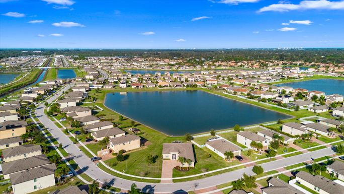 911 Bent Creek, Fort Pierce, FL 34947