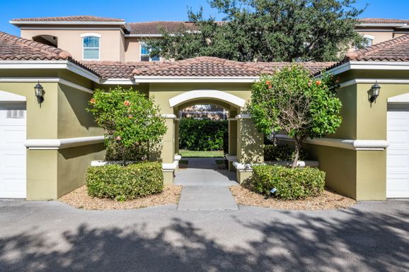 5095 Fairways, Vero Beach, FL 32967