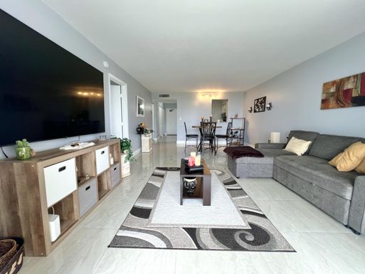 4570 18th, Deerfield Beach, FL 33064