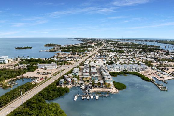 101 11th, Marathon, FL 33050