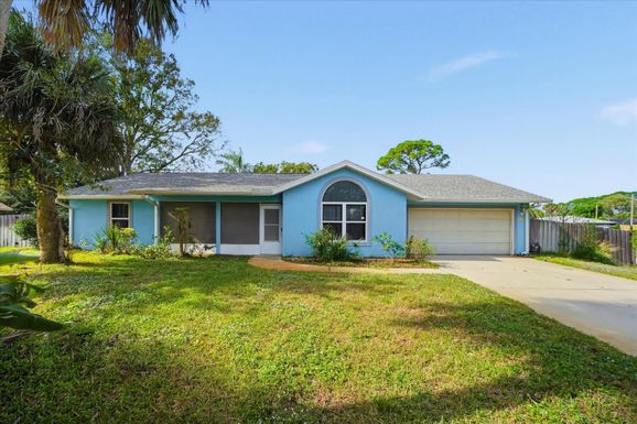 1745 18th, Vero Beach, FL 32962